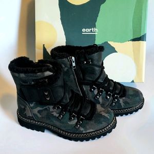 Earth Kodiak Glacier Boots